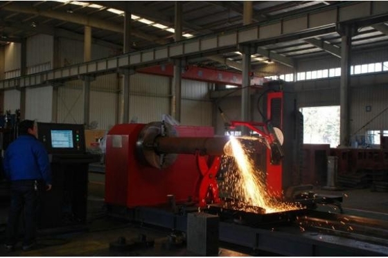 管/管600mm CNC Hypertherm血しょうカッター5の軸線は制御した